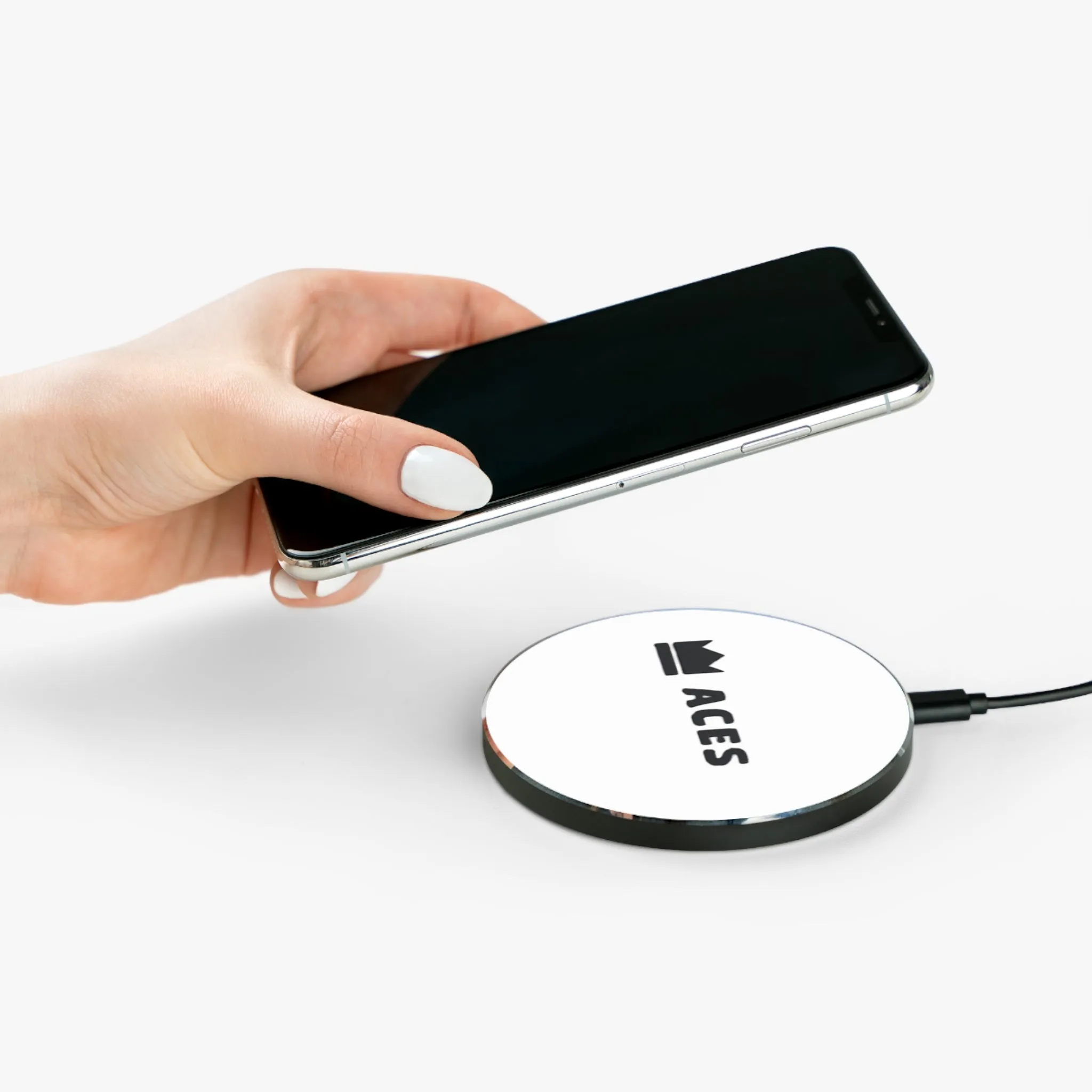 Apparel Aces Wireless Charger