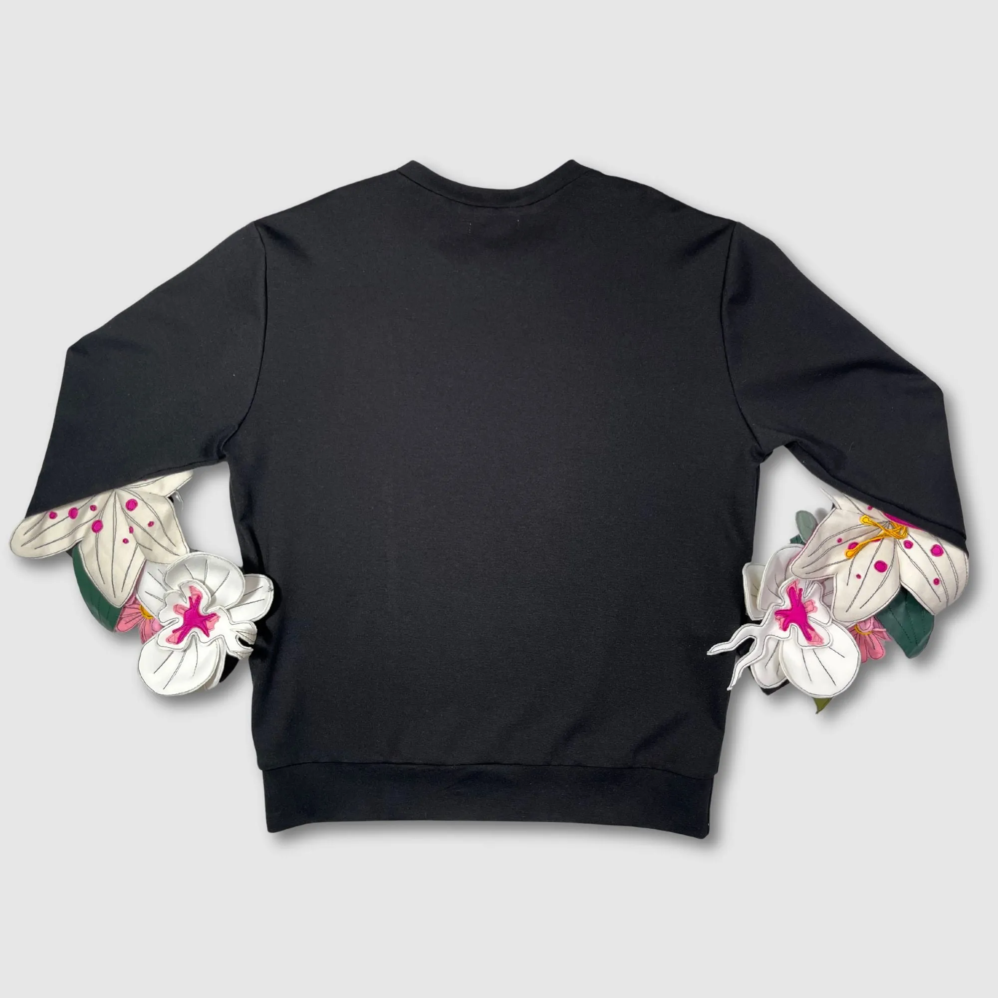 black 'florals for winter' crewneck sweatshirt *NEW RELEASE*