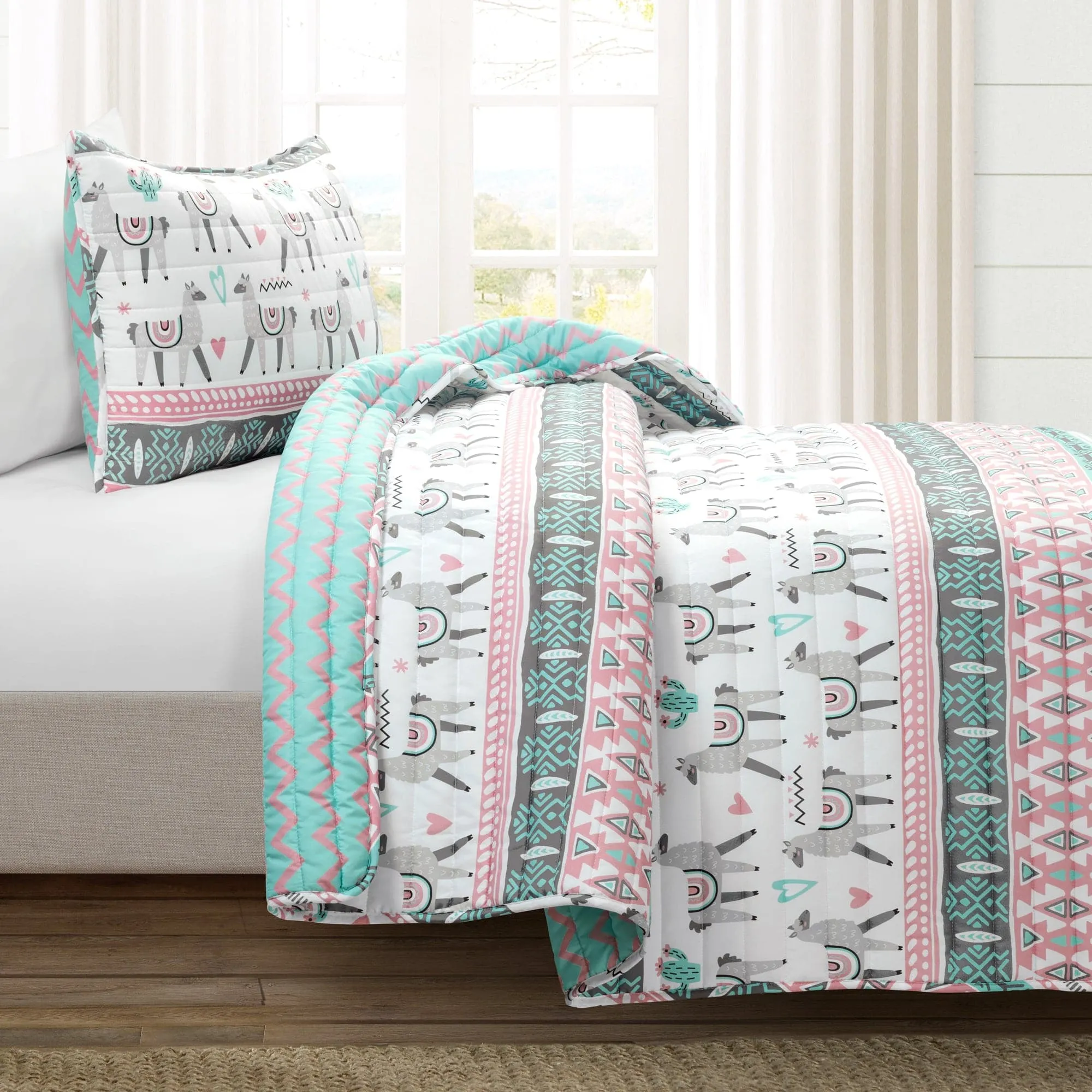 Boho Llama Reversible Quilt Set