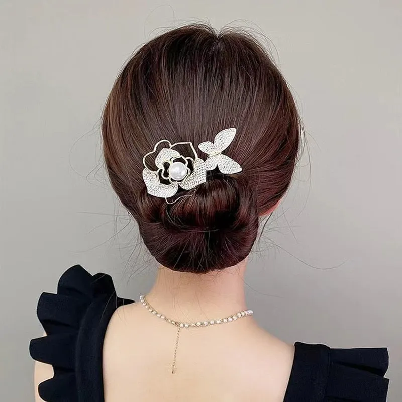 Elegant and easy bun styler