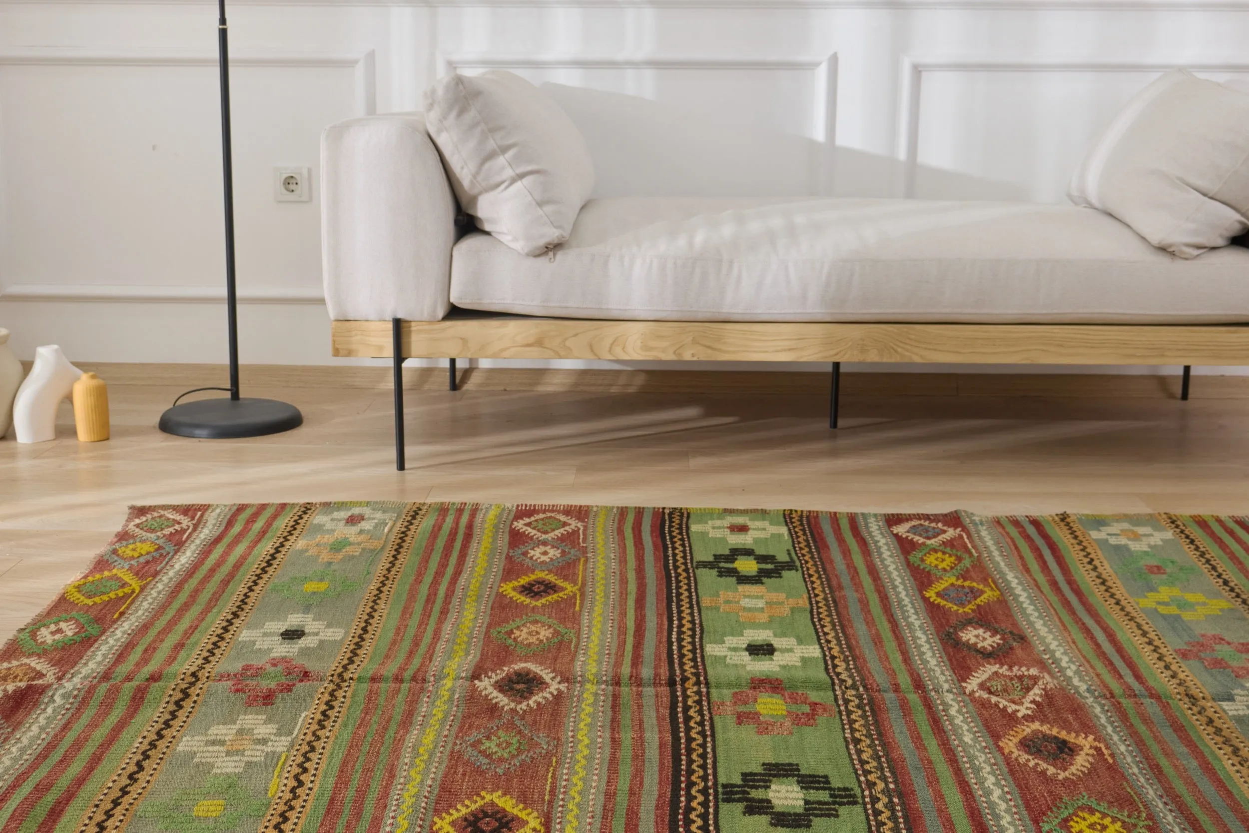 Yadira - Vintage Turkish Kilim Rug